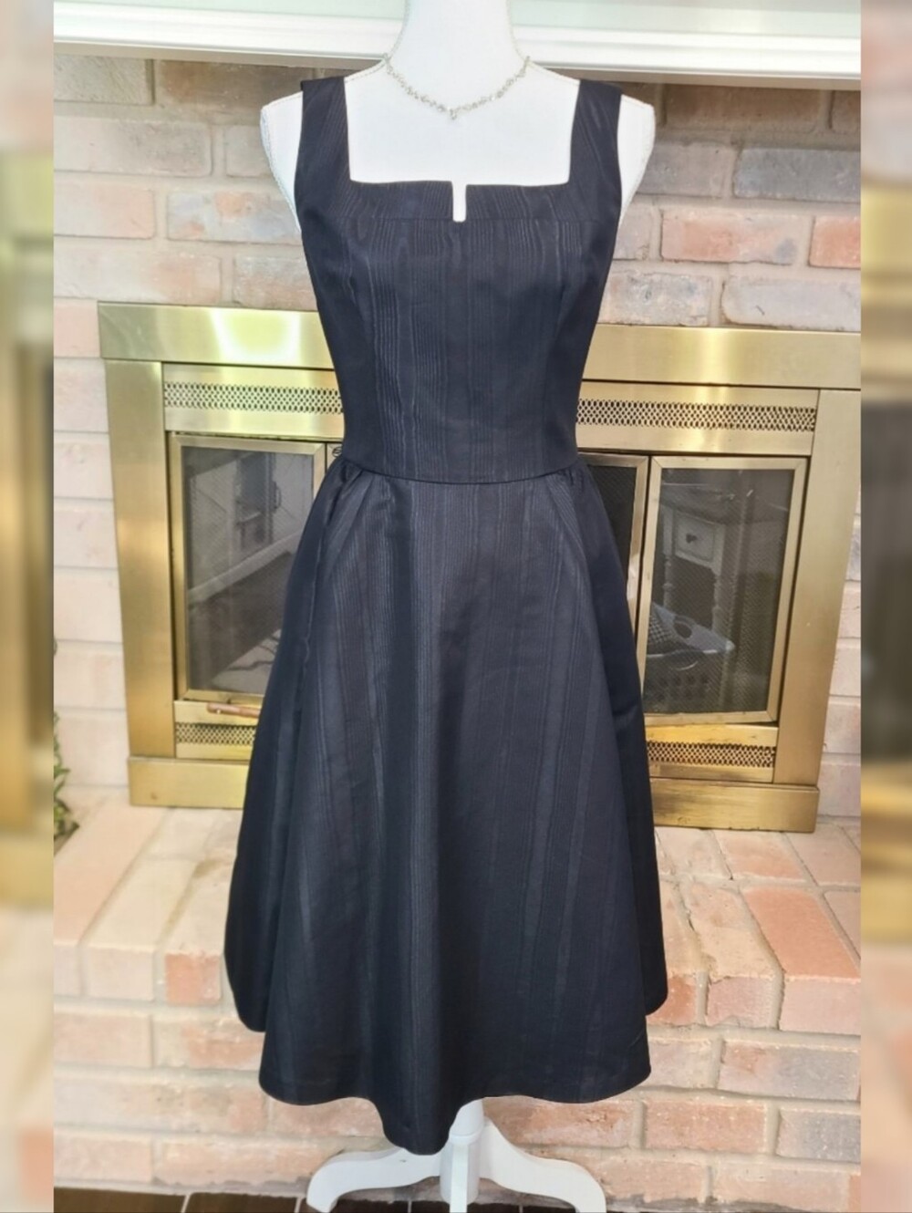 Isaac Mizrahi black moire taffeta fit-and-flare cocktail dress size 4